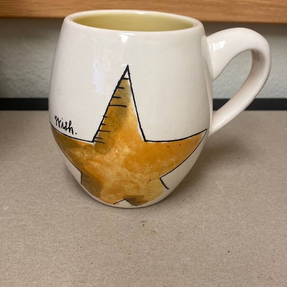 M Magenta Star Wish mug
